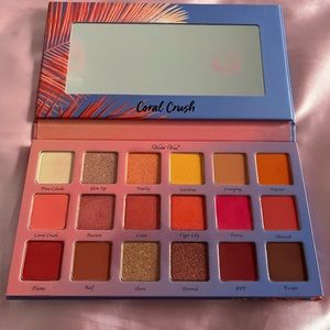 Violet Voss Coral Crush Palette
